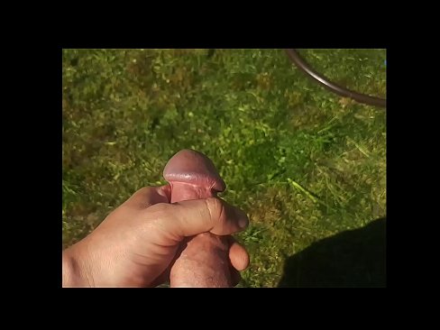 ❤️ Hot hottie si fa scopare la figa rosa e sborra con uno squirt in un giardino estivo ❌ Pornoal it.pornoreino-com.ru ❌
